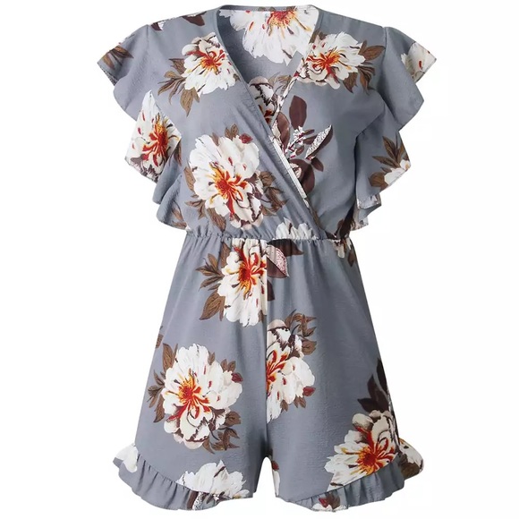 Boho Gray Floral Jumpsuit with Ruffled Sleeve - Picture 3 of 10